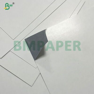 320g 330g Blancheur élevée Glossy TCG Carte de jeu pour le poker cadeau