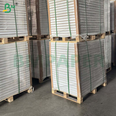 Ramettes de papier autocopiant NCR clair 72 g/m² pour factures